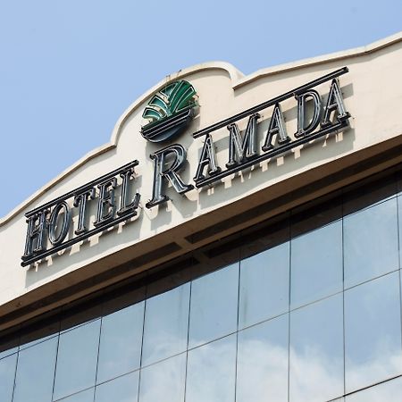 Hotel Ramada Guayaquil Exteriör bild