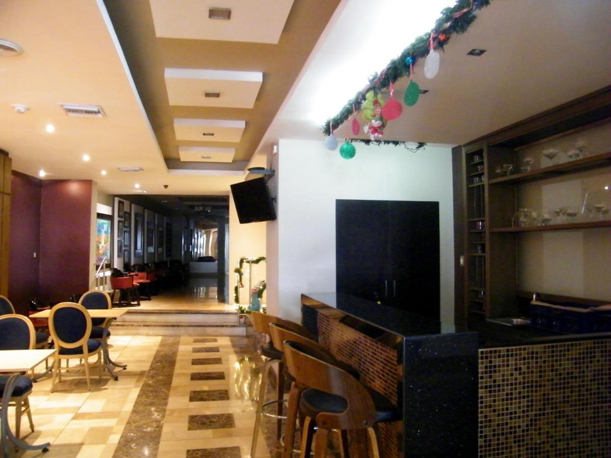 Hotel Ramada Guayaquil Exteriör bild