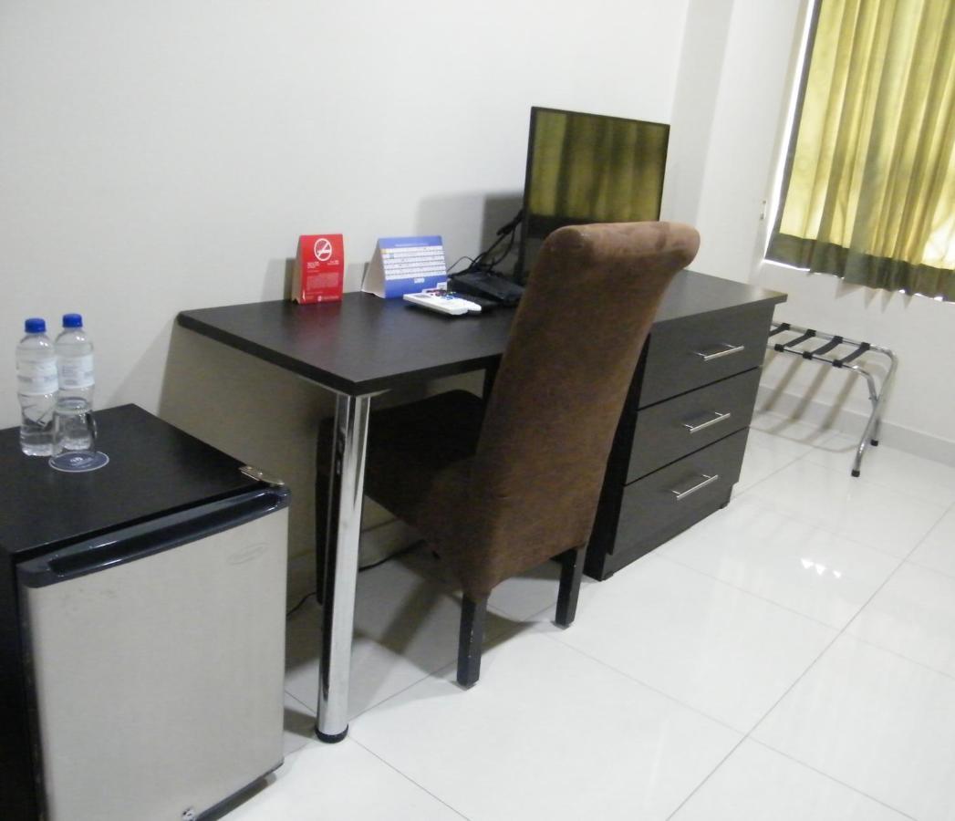 Hotel Ramada Guayaquil Exteriör bild