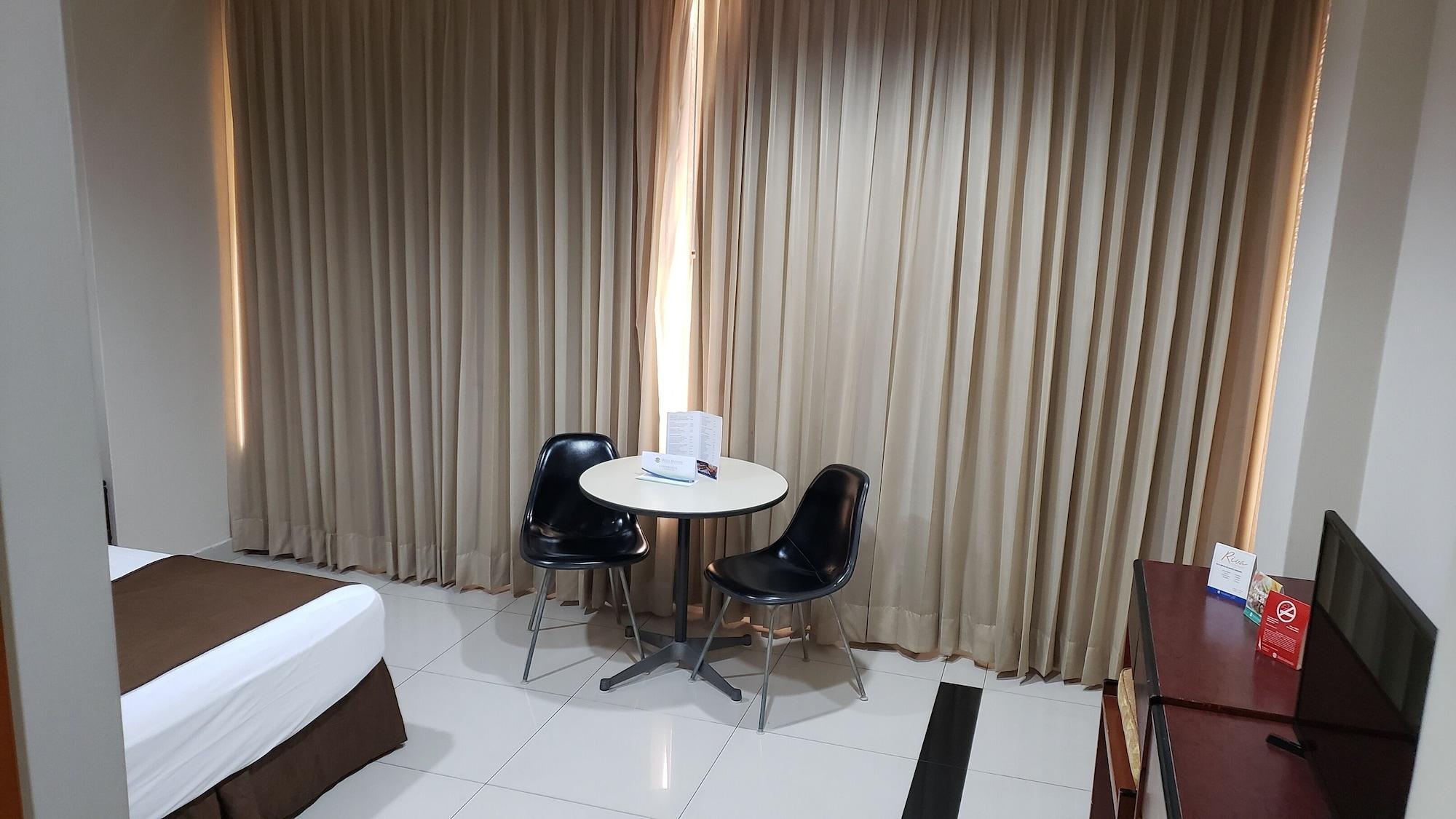 Hotel Ramada Guayaquil Exteriör bild