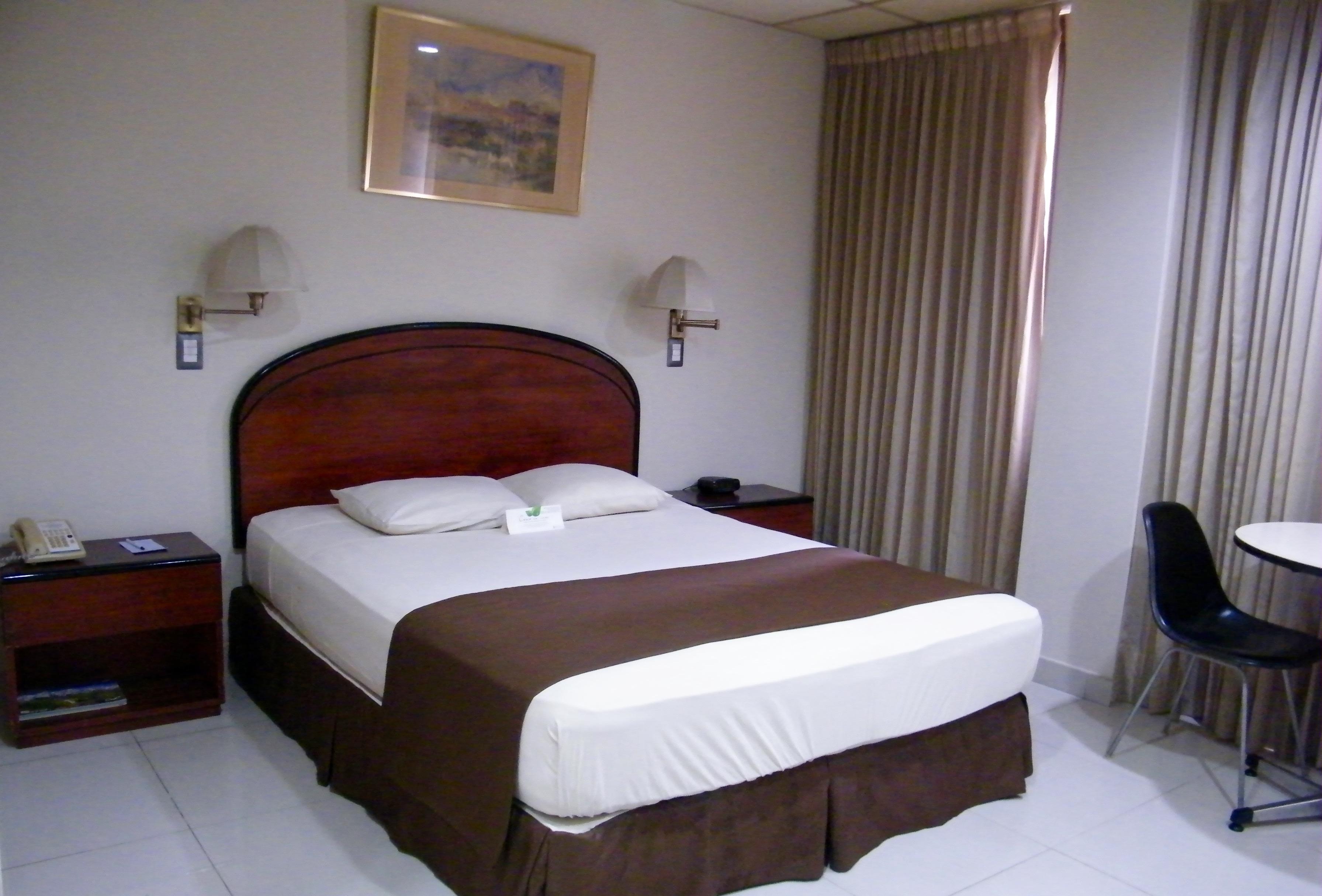 Hotel Ramada Guayaquil Exteriör bild