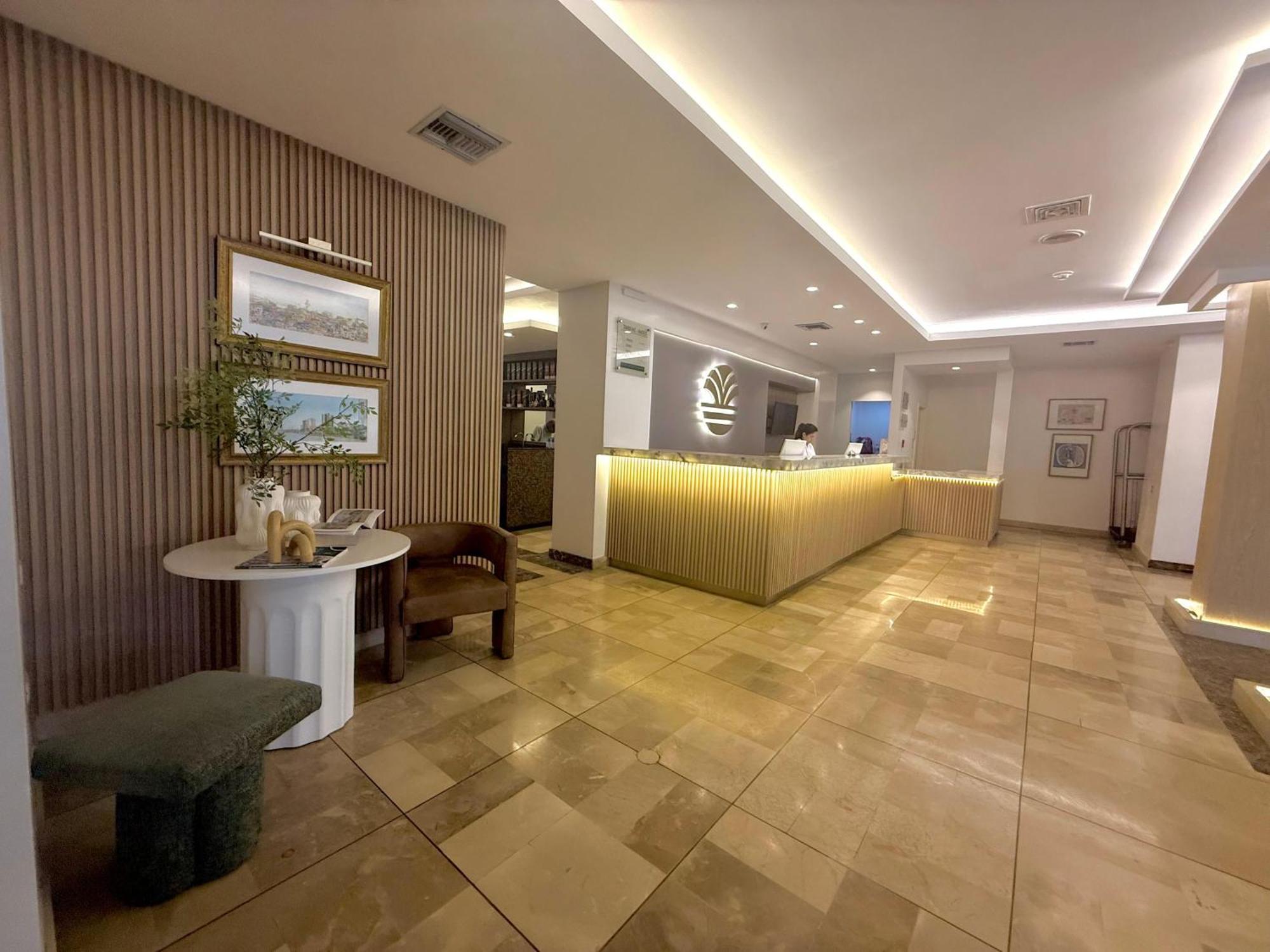 Hotel Ramada Guayaquil Exteriör bild
