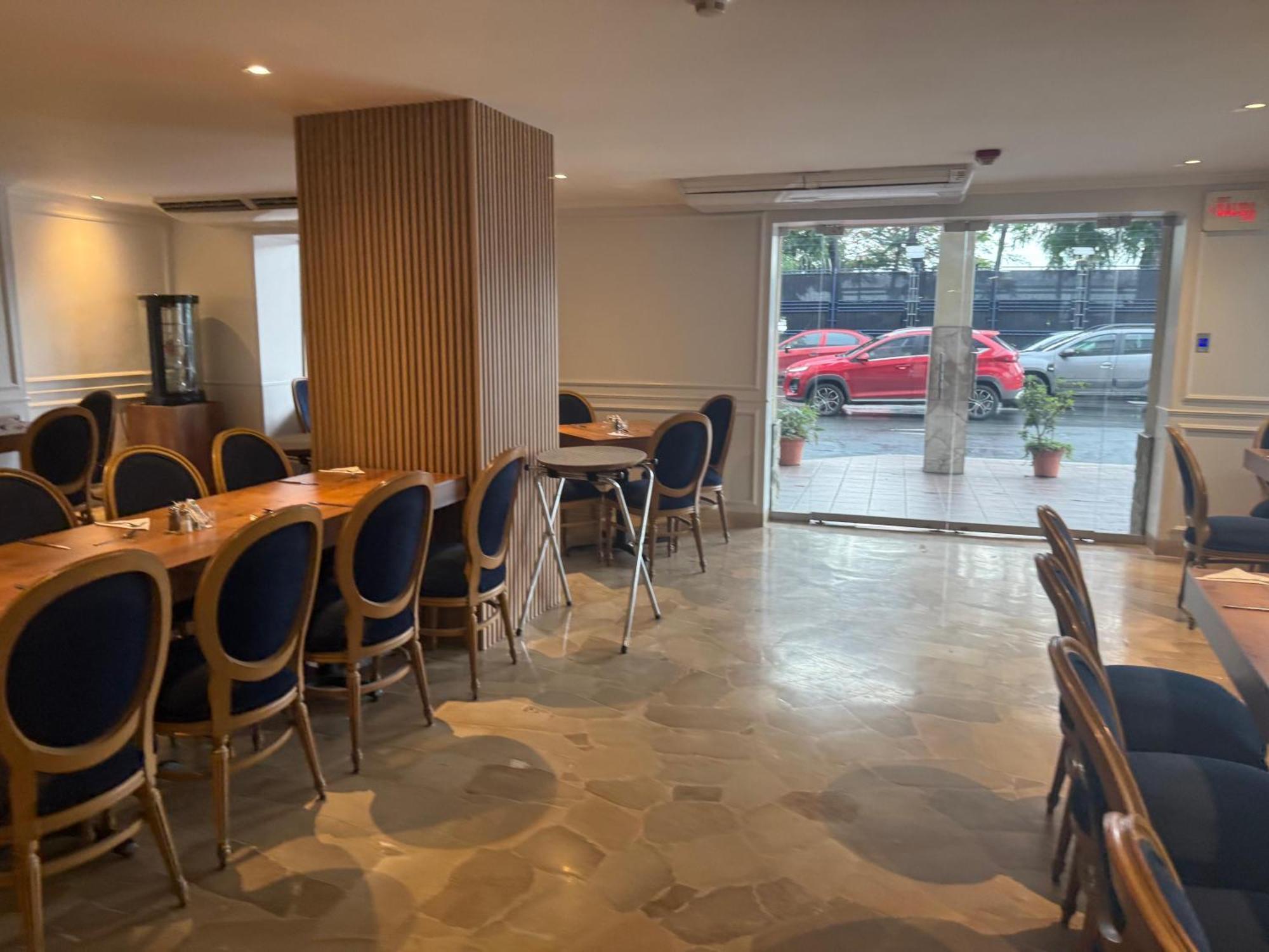 Hotel Ramada Guayaquil Exteriör bild